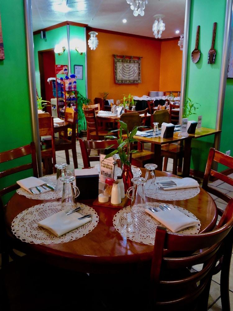 Tinhat Halal حلال Certified Boutique Hotel And Restaurant Davao City Esterno foto