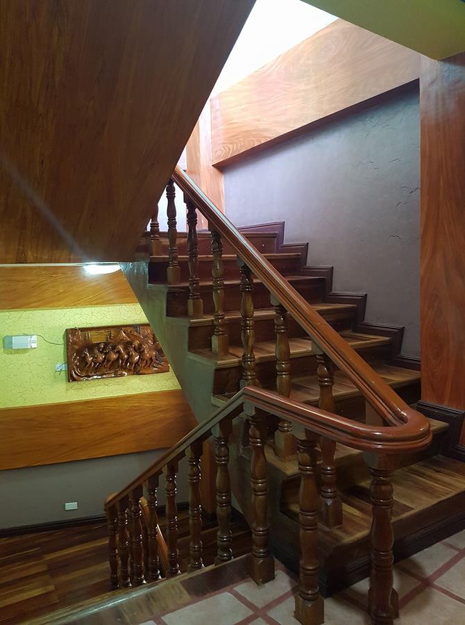 Tinhat Halal حلال Certified Boutique Hotel And Restaurant Davao City Esterno foto