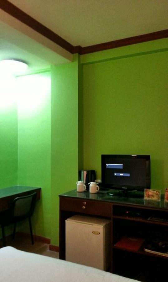 Tinhat Halal حلال Certified Boutique Hotel And Restaurant Davao City Esterno foto