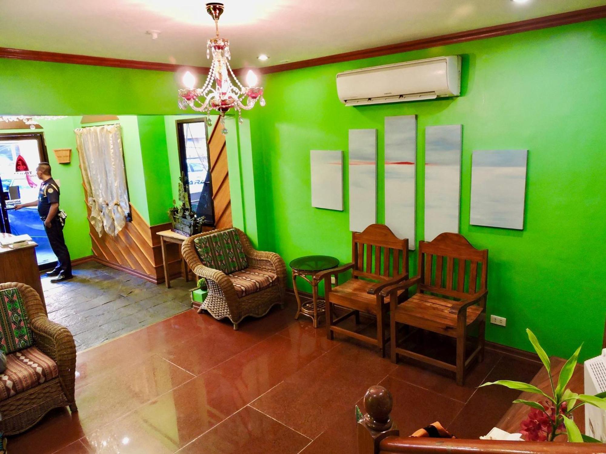Tinhat Halal حلال Certified Boutique Hotel And Restaurant Davao City Esterno foto