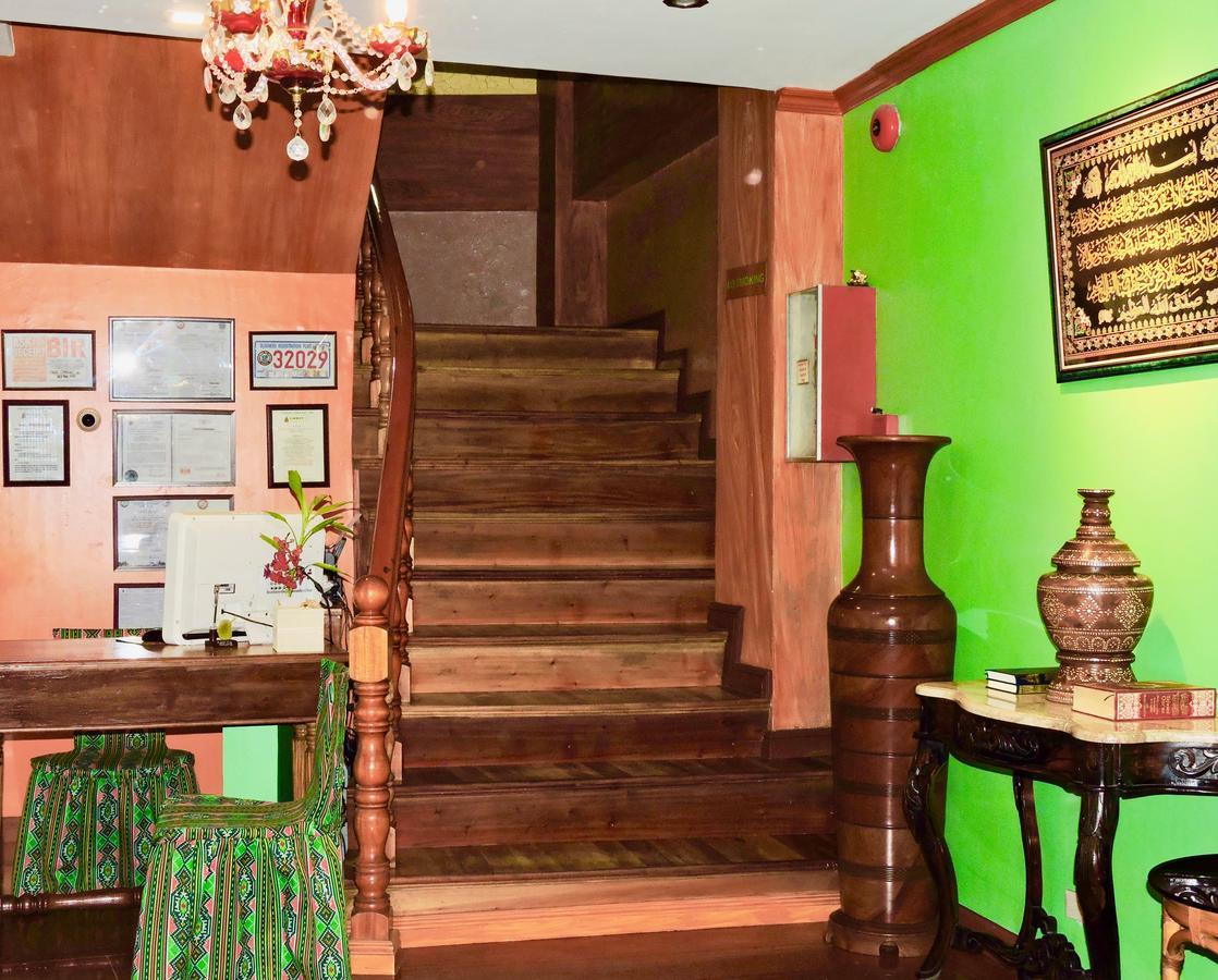 Tinhat Halal حلال Certified Boutique Hotel And Restaurant Davao City Esterno foto