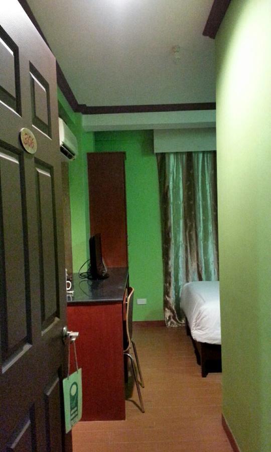 Tinhat Halal حلال Certified Boutique Hotel And Restaurant Davao City Esterno foto